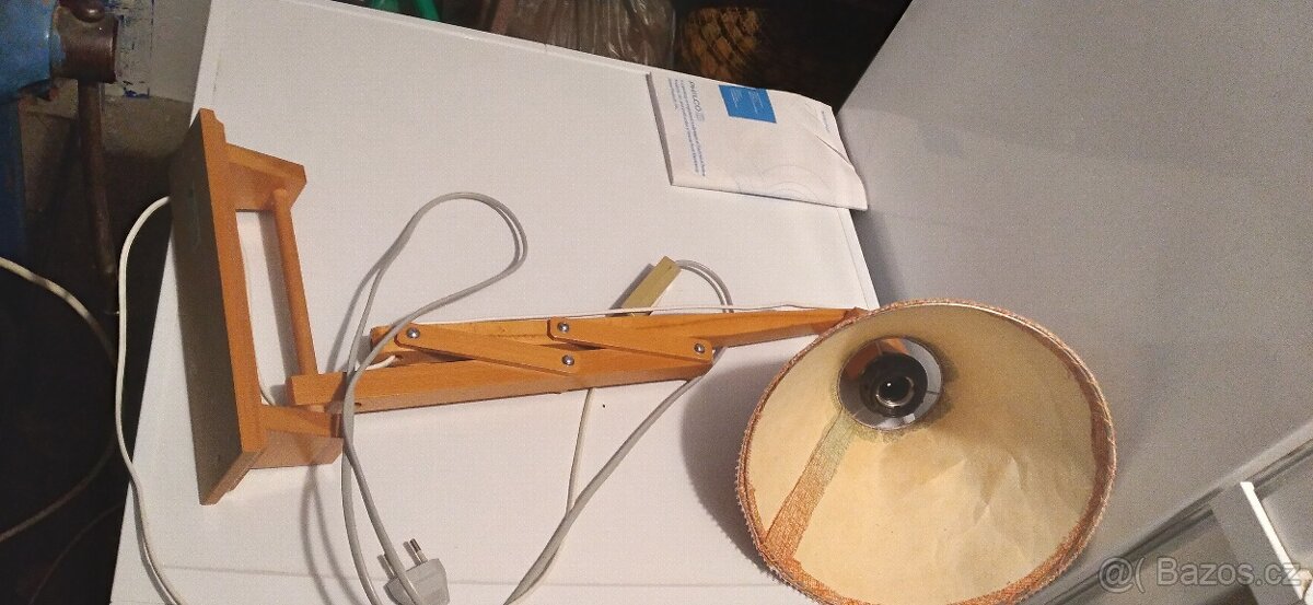 Retro nástěnná lampa