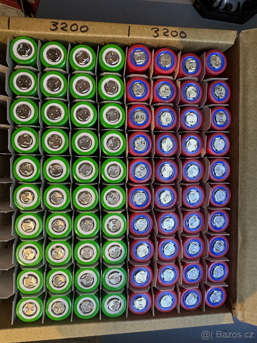 80 kusů Li-Ion 18650 články baterie kapacita 3200mAh