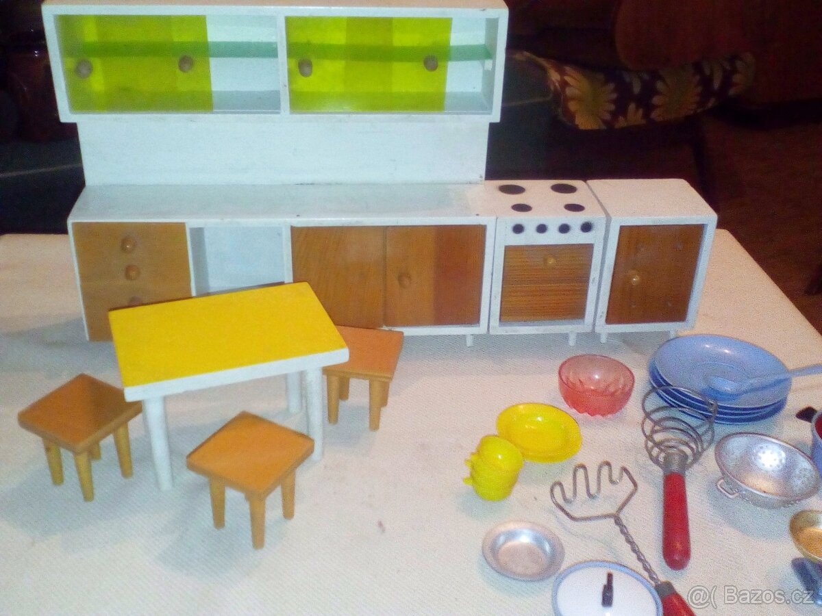 dětská kuchyňka, dřevěná