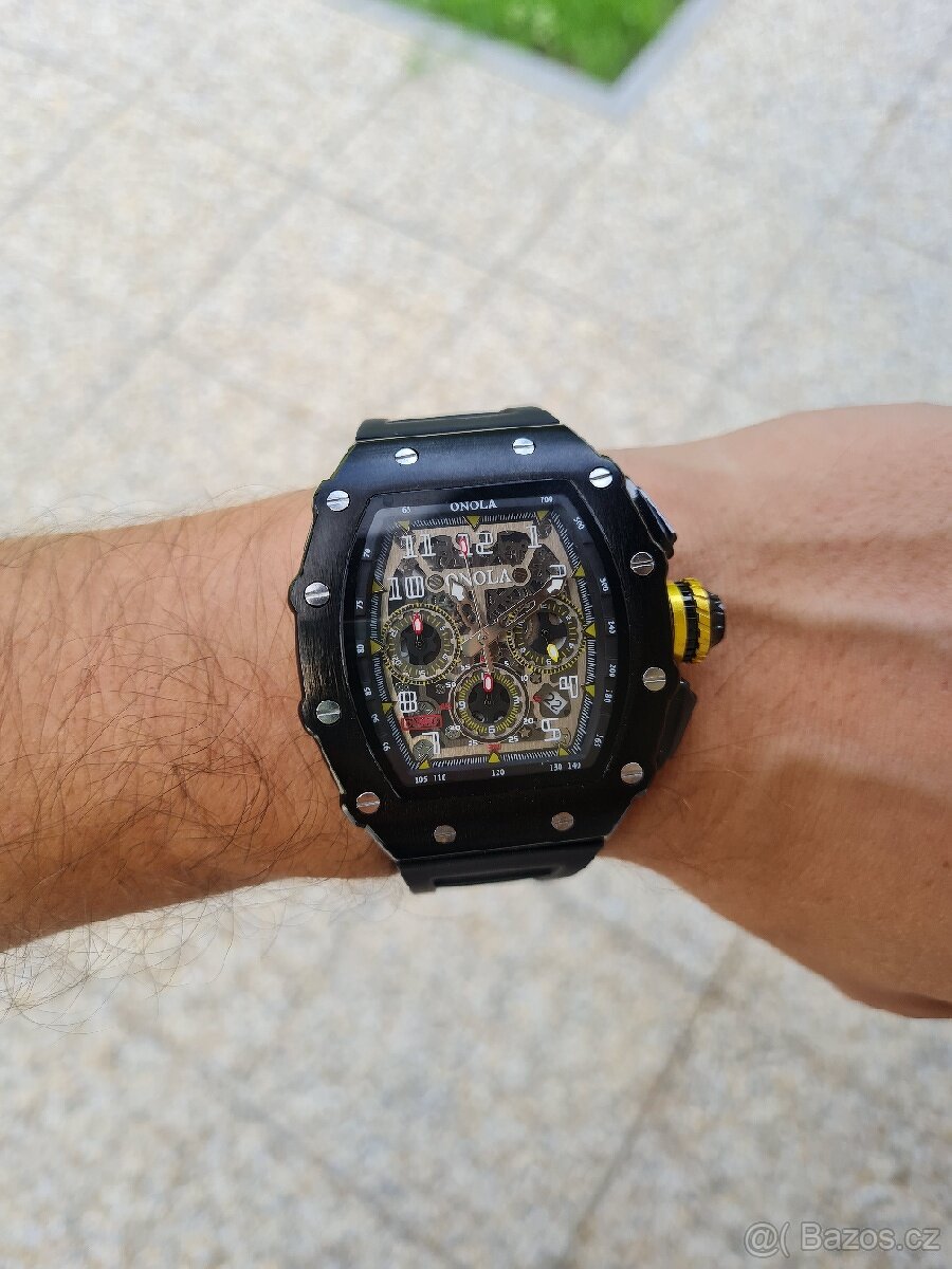 Sportovní masivní chronograf Onola