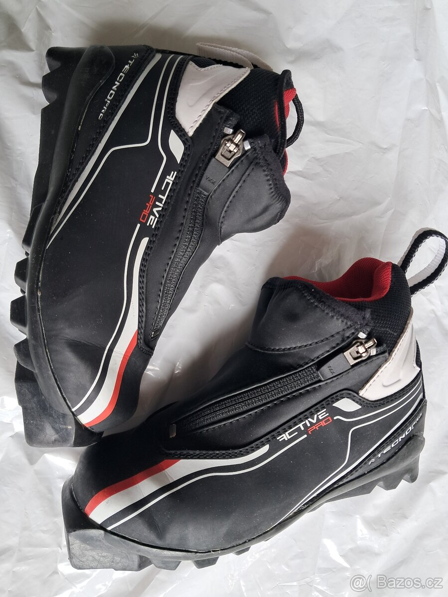 Boty na bezky TecnoPro 30,5