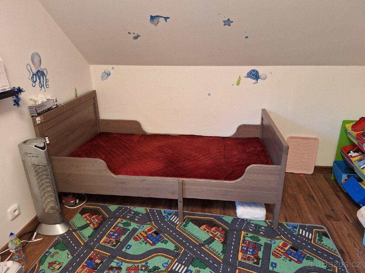 Dětská rostoucí postel IKEA