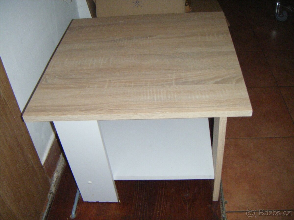 Konferenční stolek