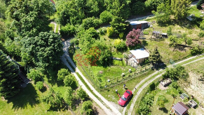 Prodej pozemku na stavbu rekreačního objektu včetně projektu