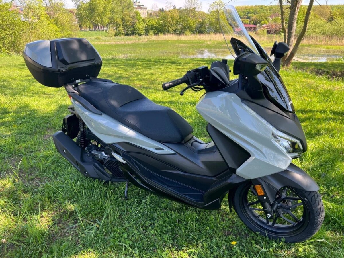 Honda Forza 125 ABS Smart TOP Box
