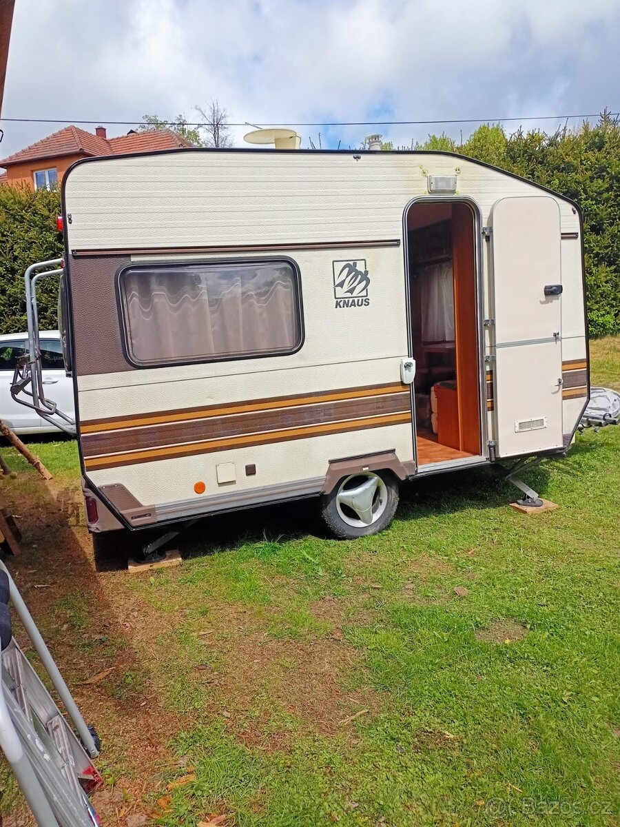 Karavan Knaus r. výroby 1984