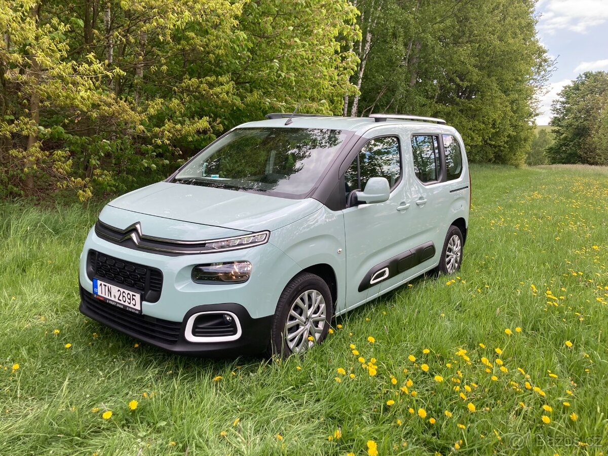 MPV Berlingo 1.5 BlueHDi 100S&S MAN FEEL, Zelená AQUA