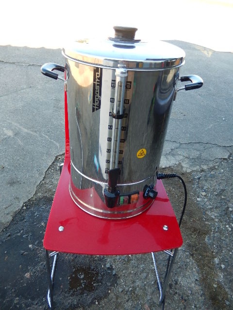 HOGASTRA HWT-15, OHŘÍVAČ HORKÉ VODY 15 l.
