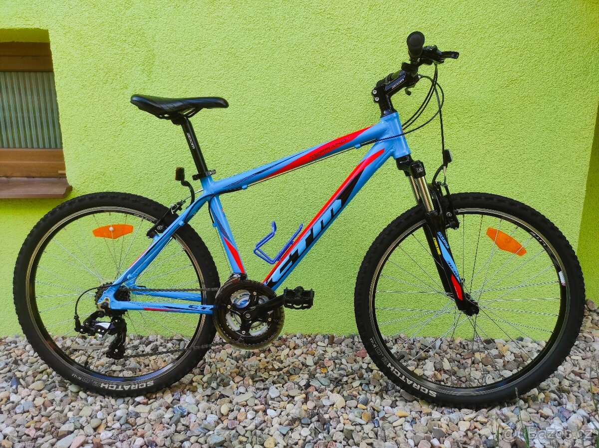 Značkové horské kolo CTM TERRANO 26"/17"