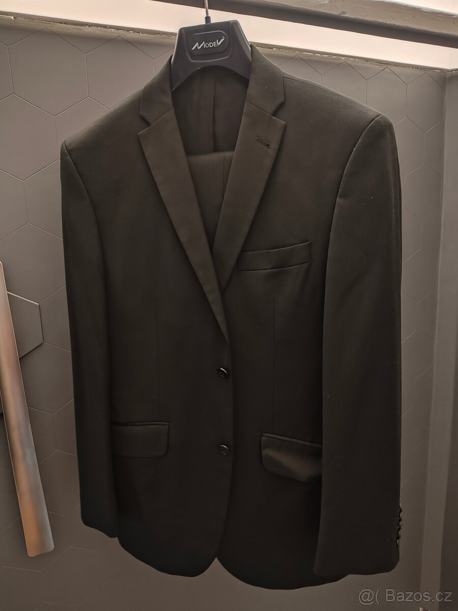 Oblek Ozeta černý 48