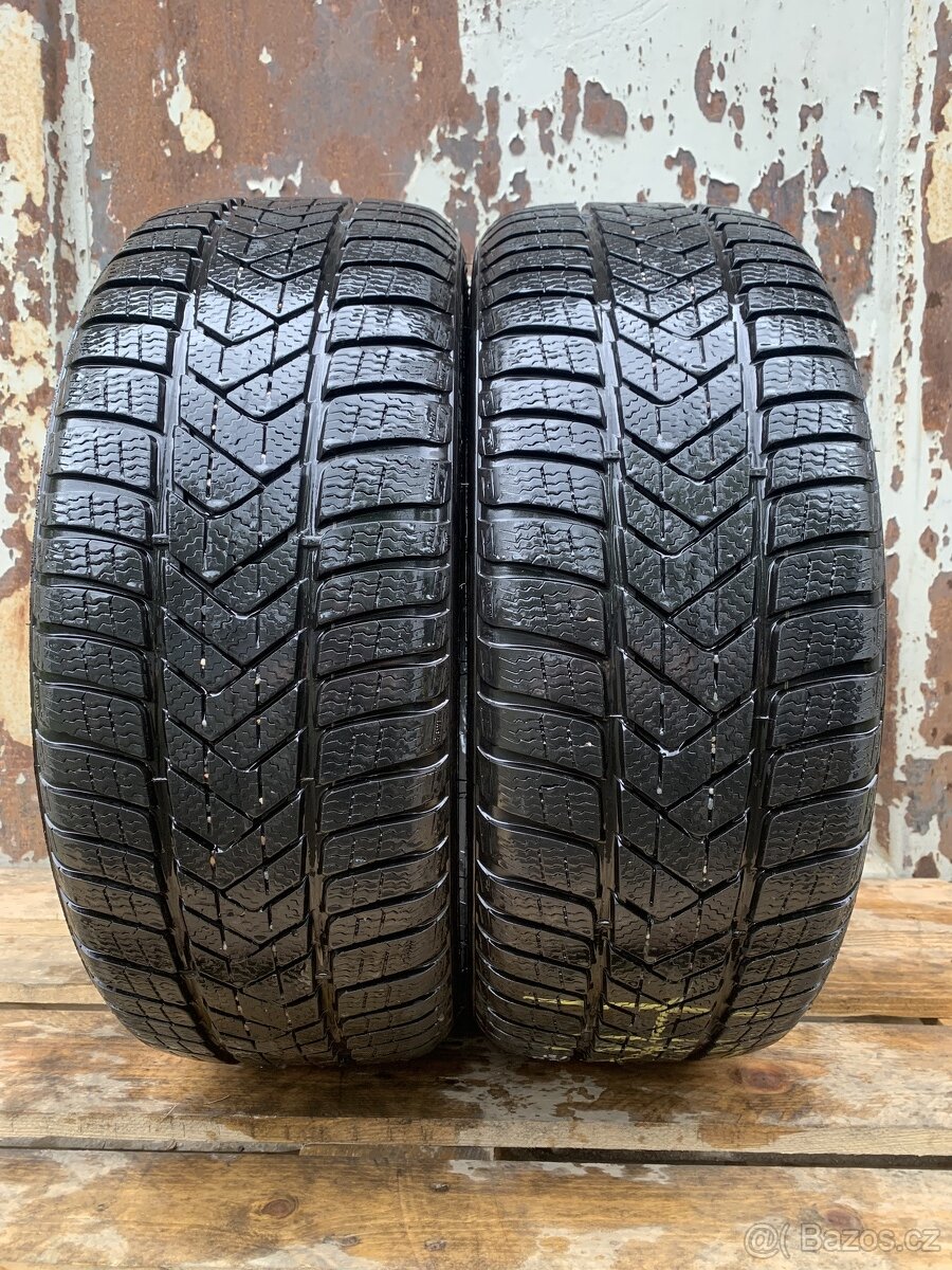 2ks 225/40/19 Pirelli/2022/93H/zimní pneu 7m