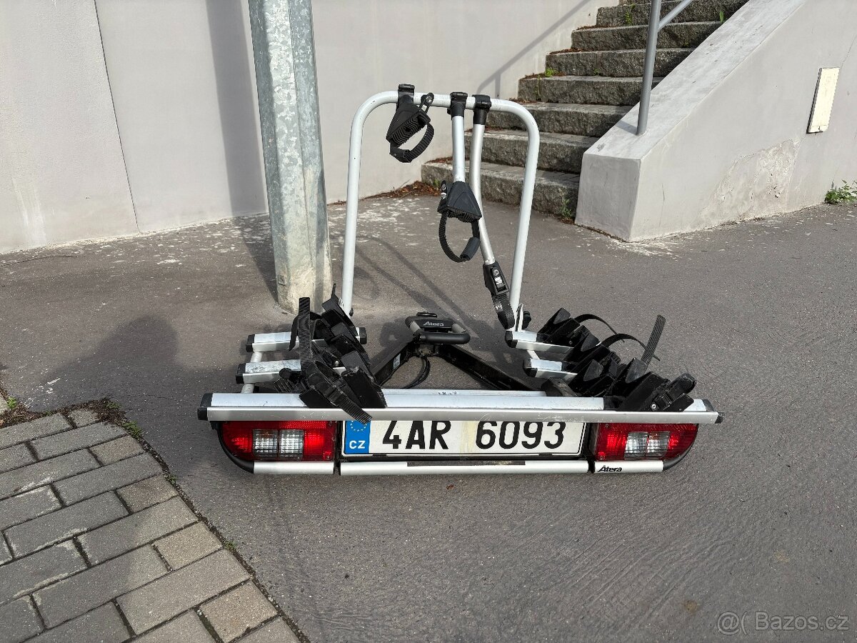 Nosič na čtyři kola za auto značky Atera Strada