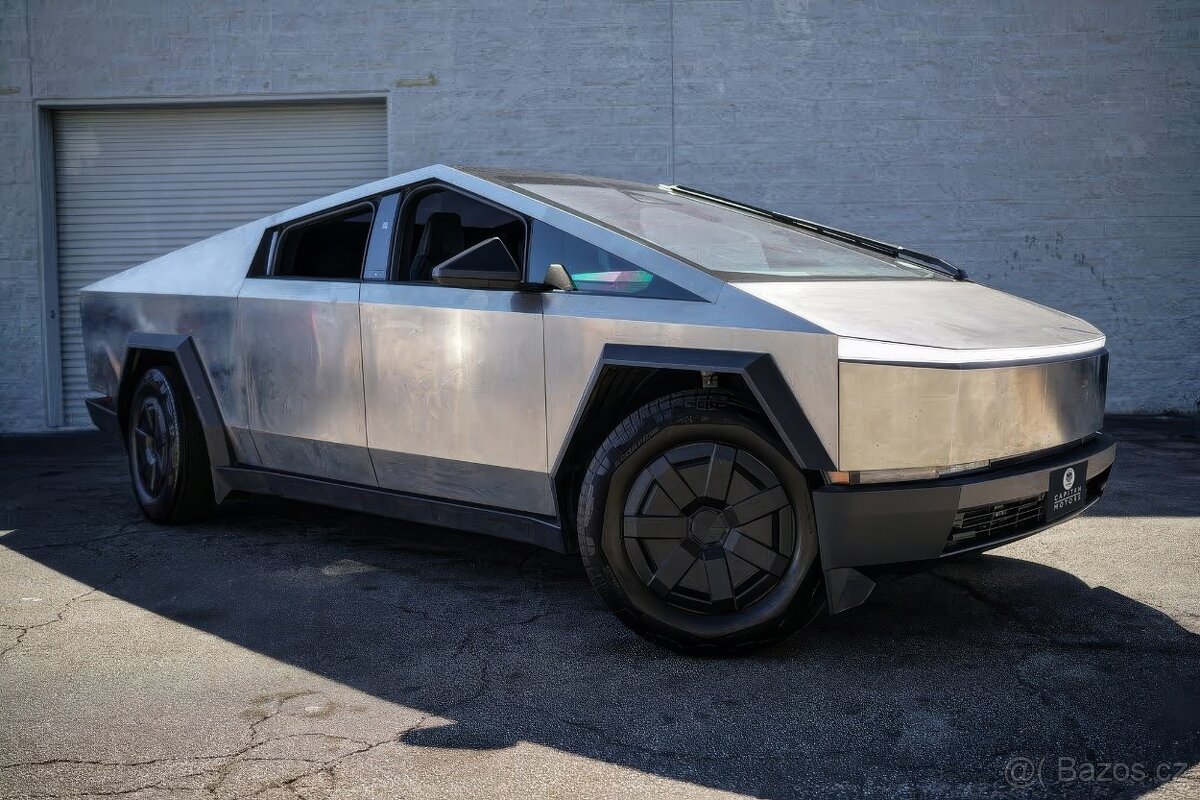 2024 Tesla Cybertruck Crew Cab AWD 123 kWh