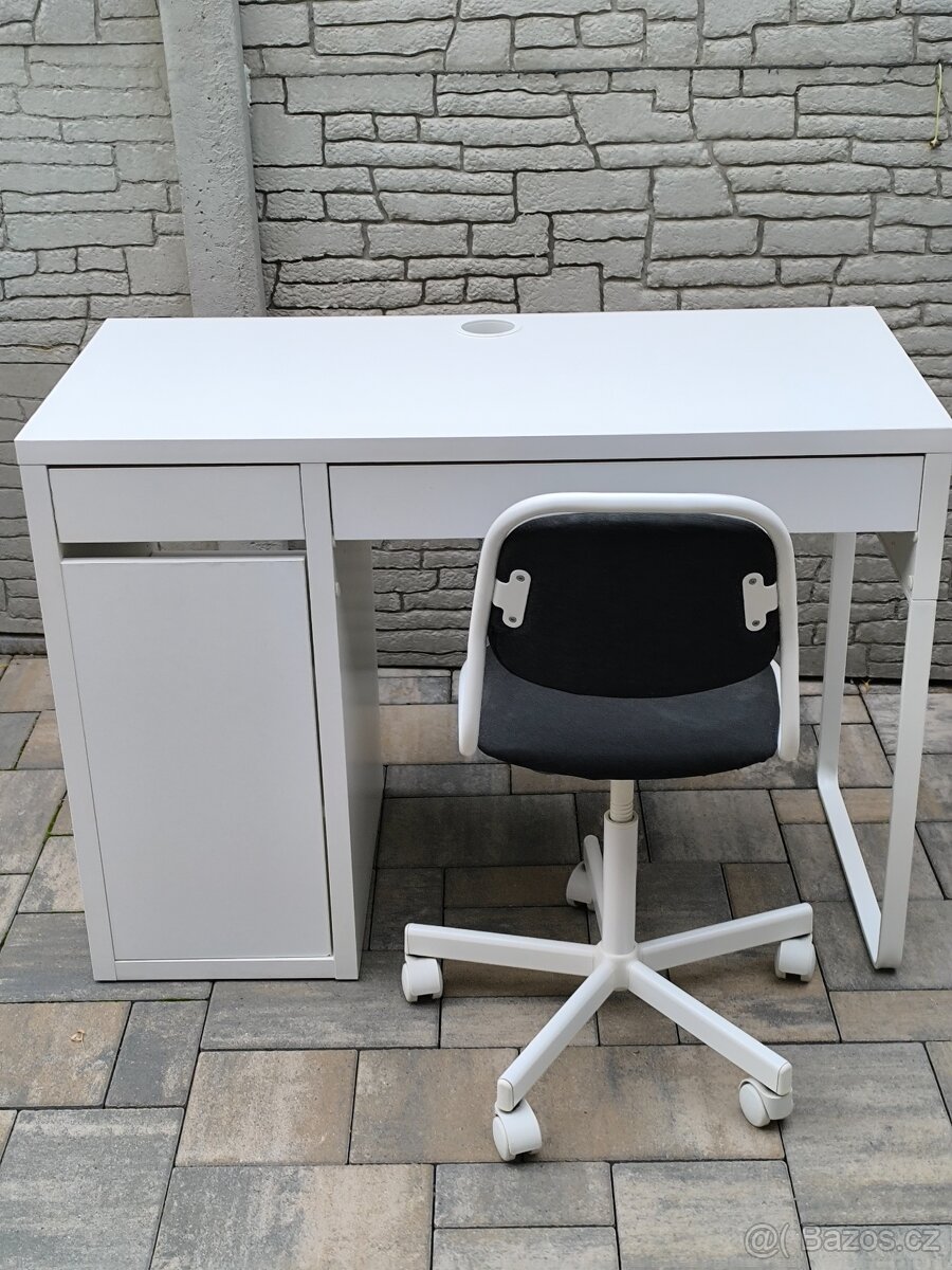 Prodám psací stůl IKEA + Dvě dětské židle