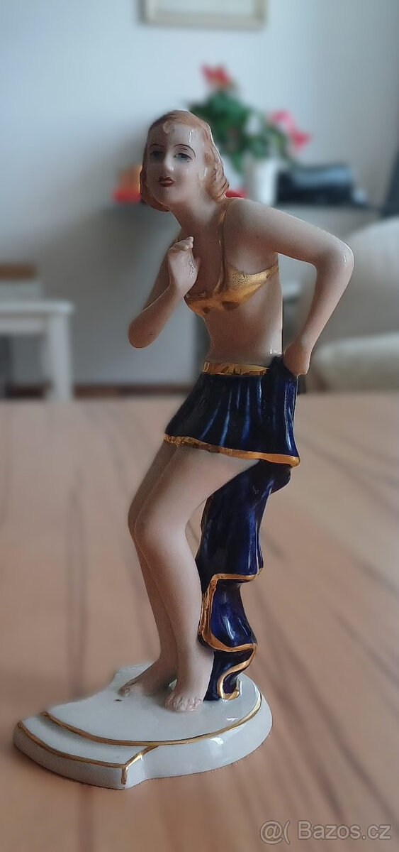 Figurka tanečnice