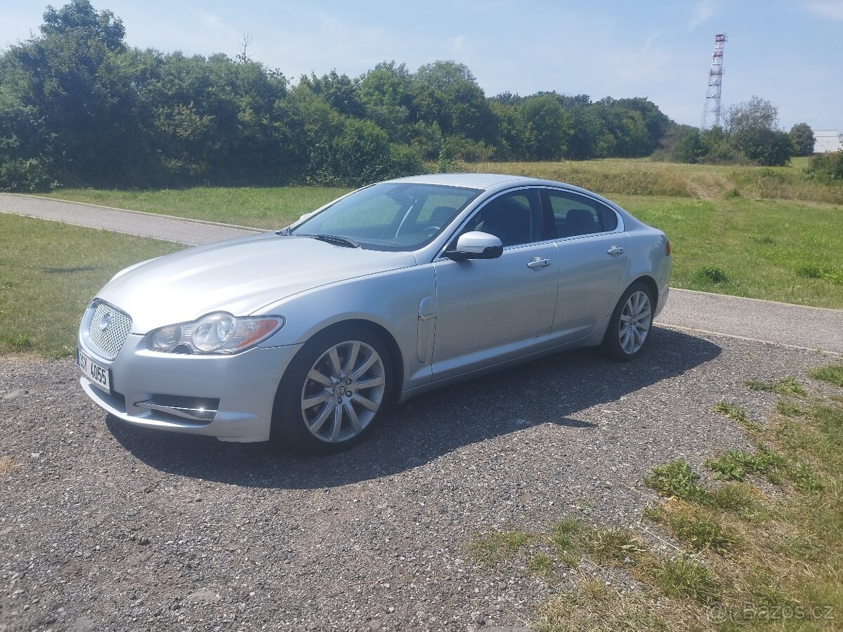 Jaguar XF 3.0i V6