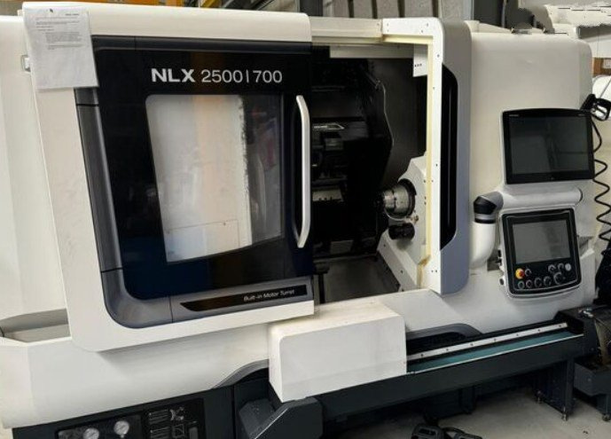 Soustruhy - CNC  NLX 2500/700