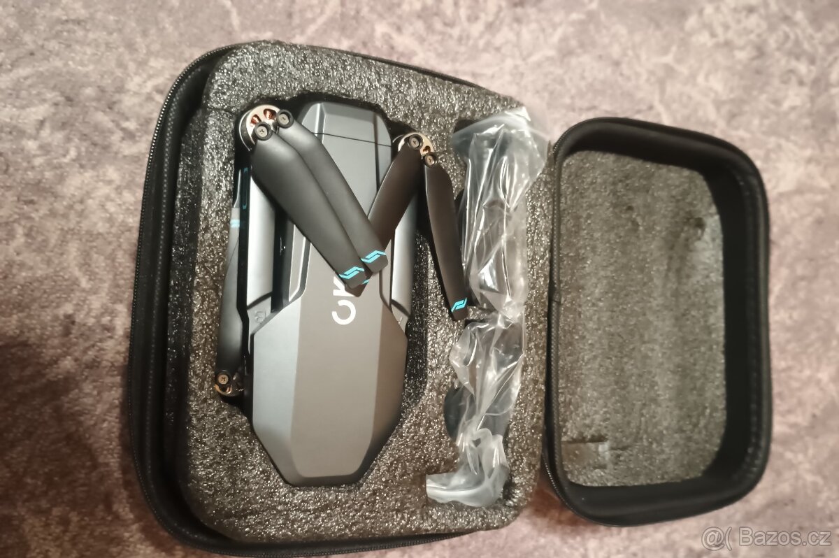 Dron: K618 MAX