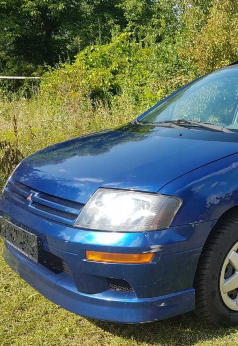 Mitsubishi Space Runner