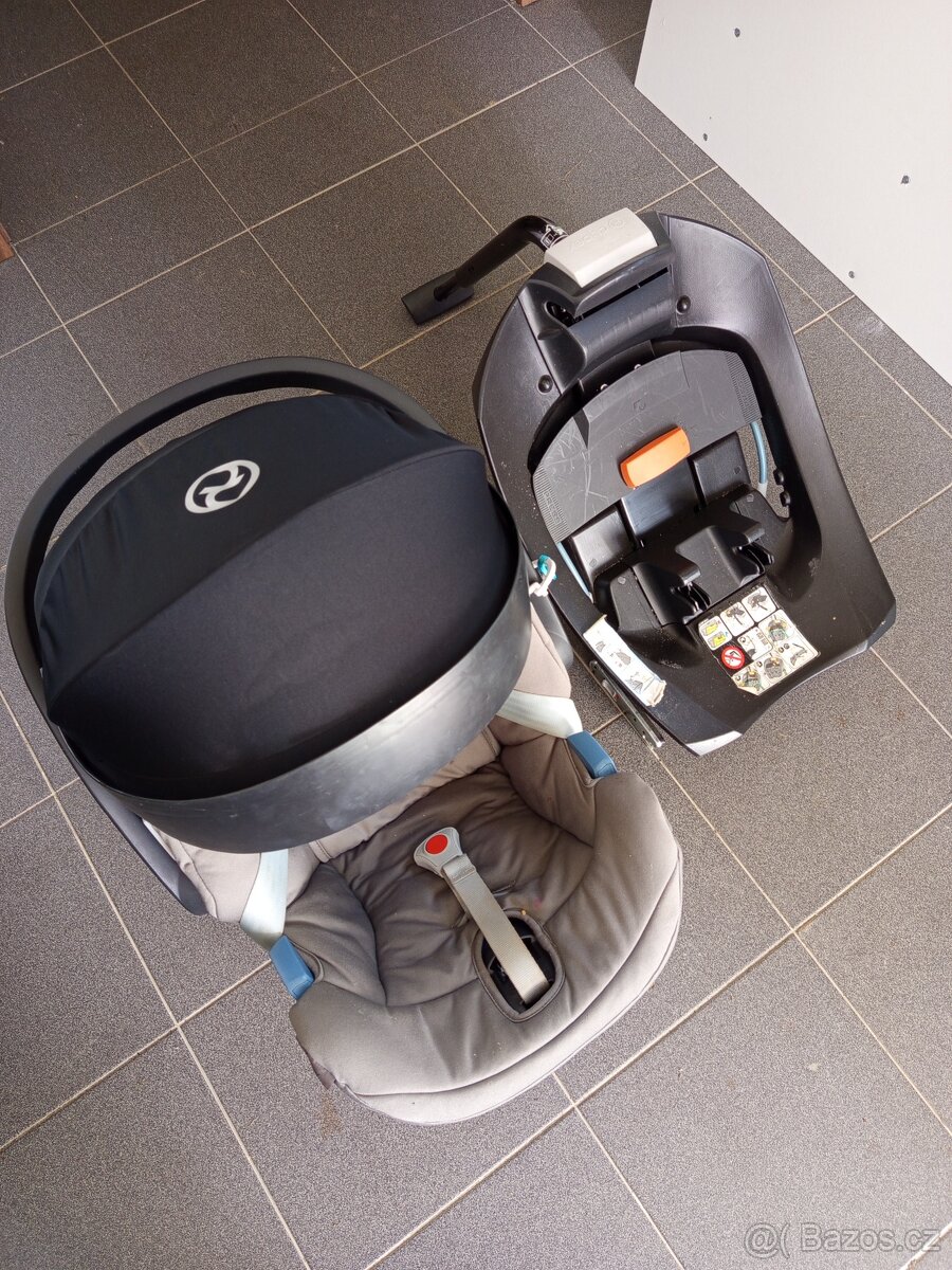Cybex aton 5