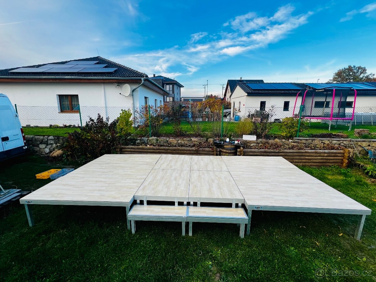 Profi pódium 6x3m, zn. Bütec