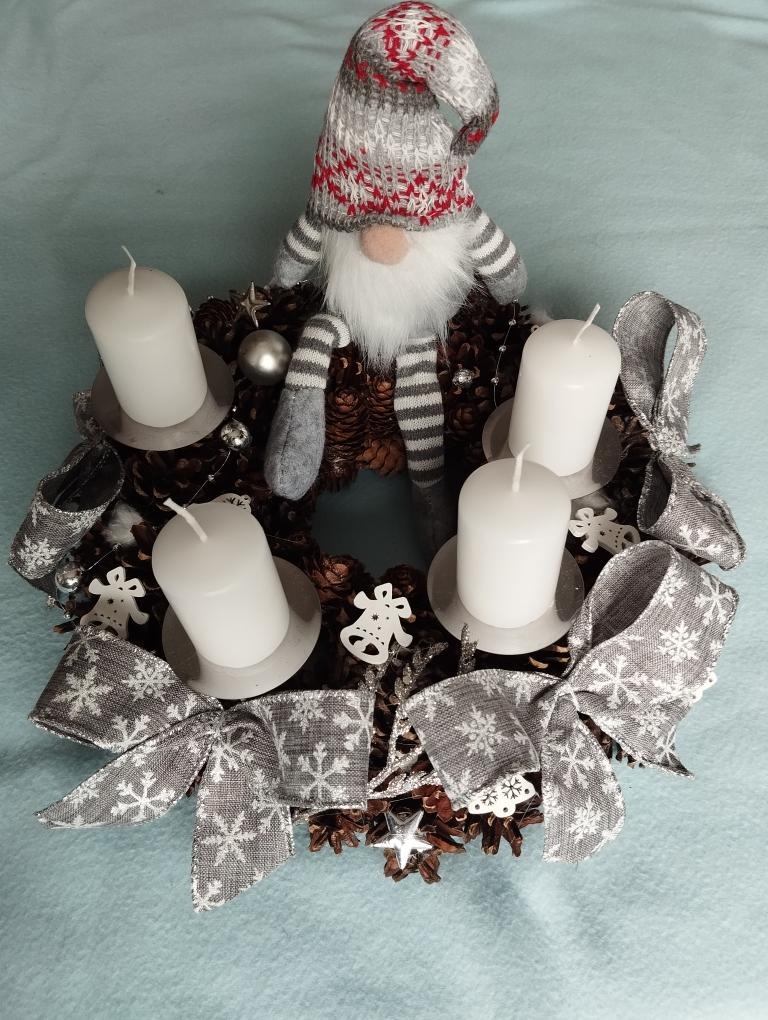 Originální adventní věnec ruční výroby č. 9