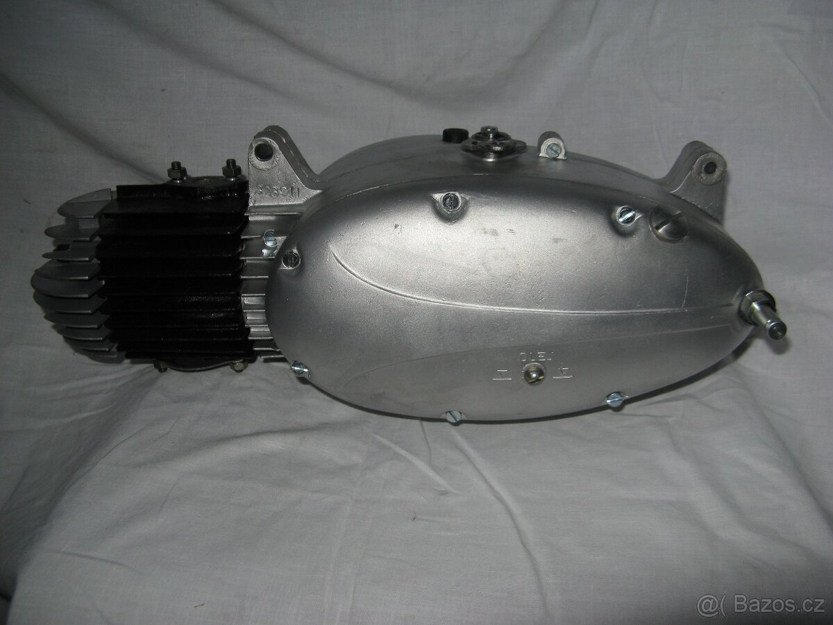 JAWA 550 - 555 motor