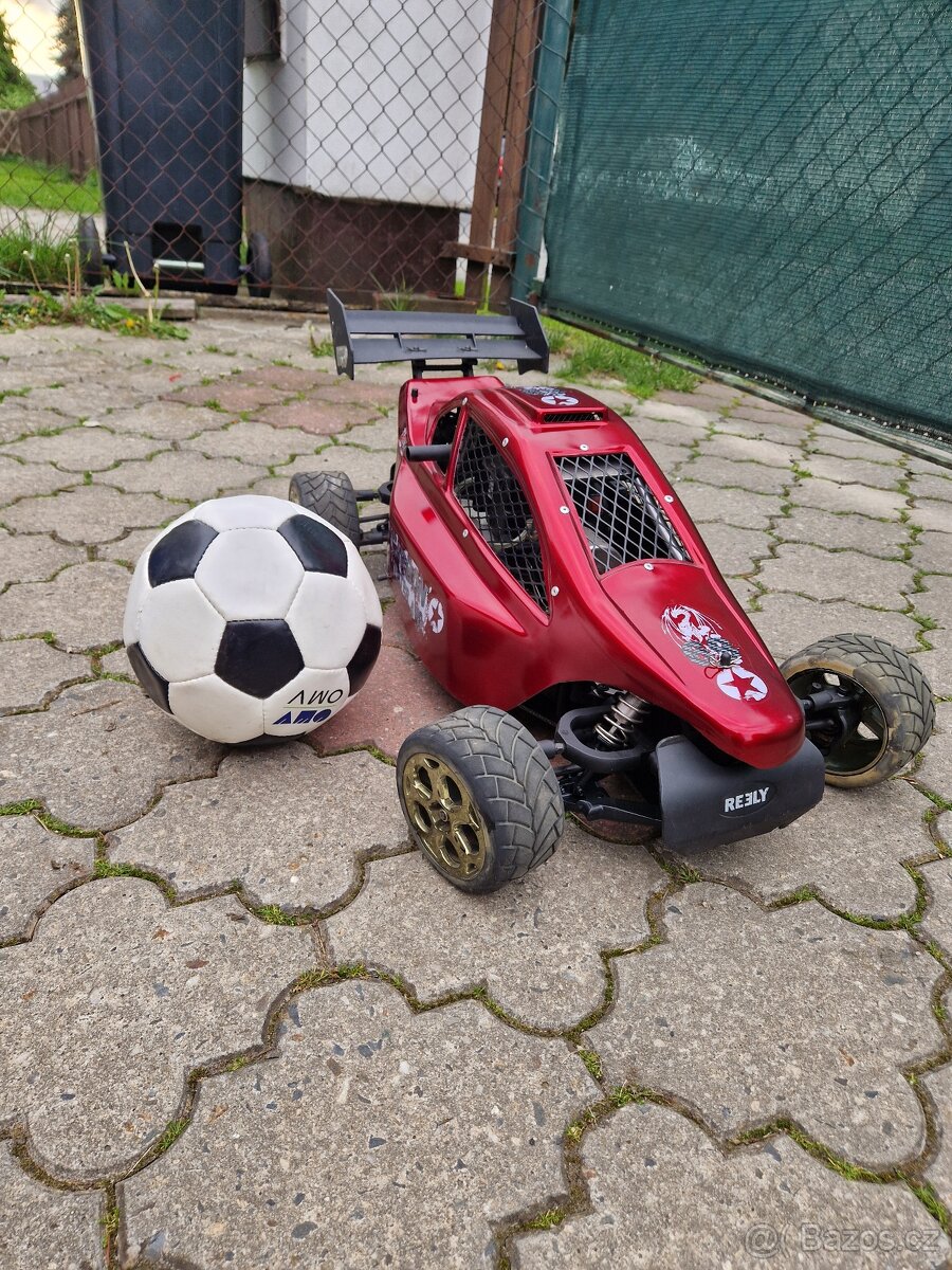 prodám RC model 1/6 Carbonfighter