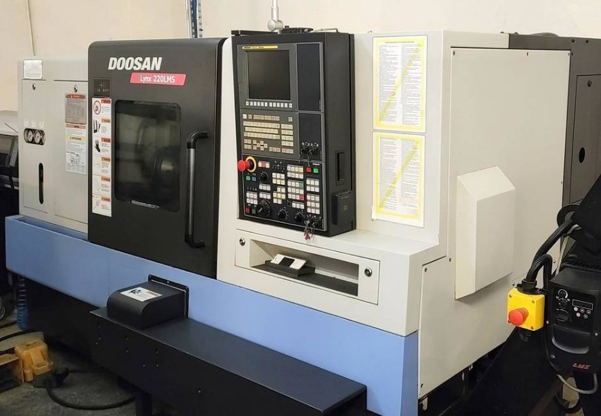 Soustruhy - CNC LYNX 220 LMSC