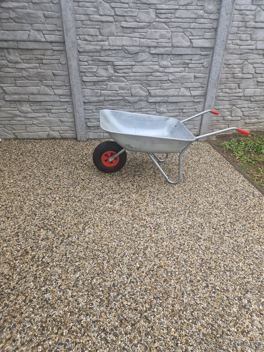 Prodám zahradní kolečka