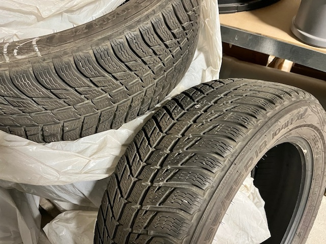 zimní pneumatiky Nokian a Barum