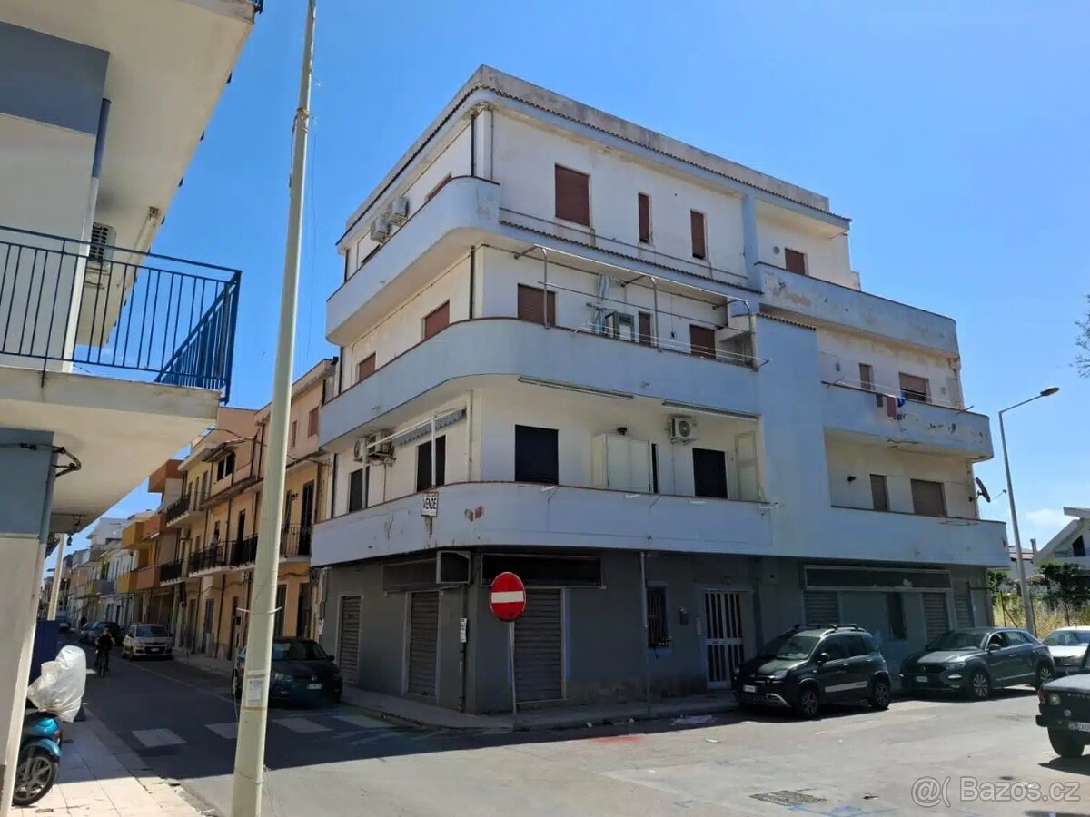 Sicílie, prodej bytu 3+1, 58 m2, Barcellona Pozzo di Gotto