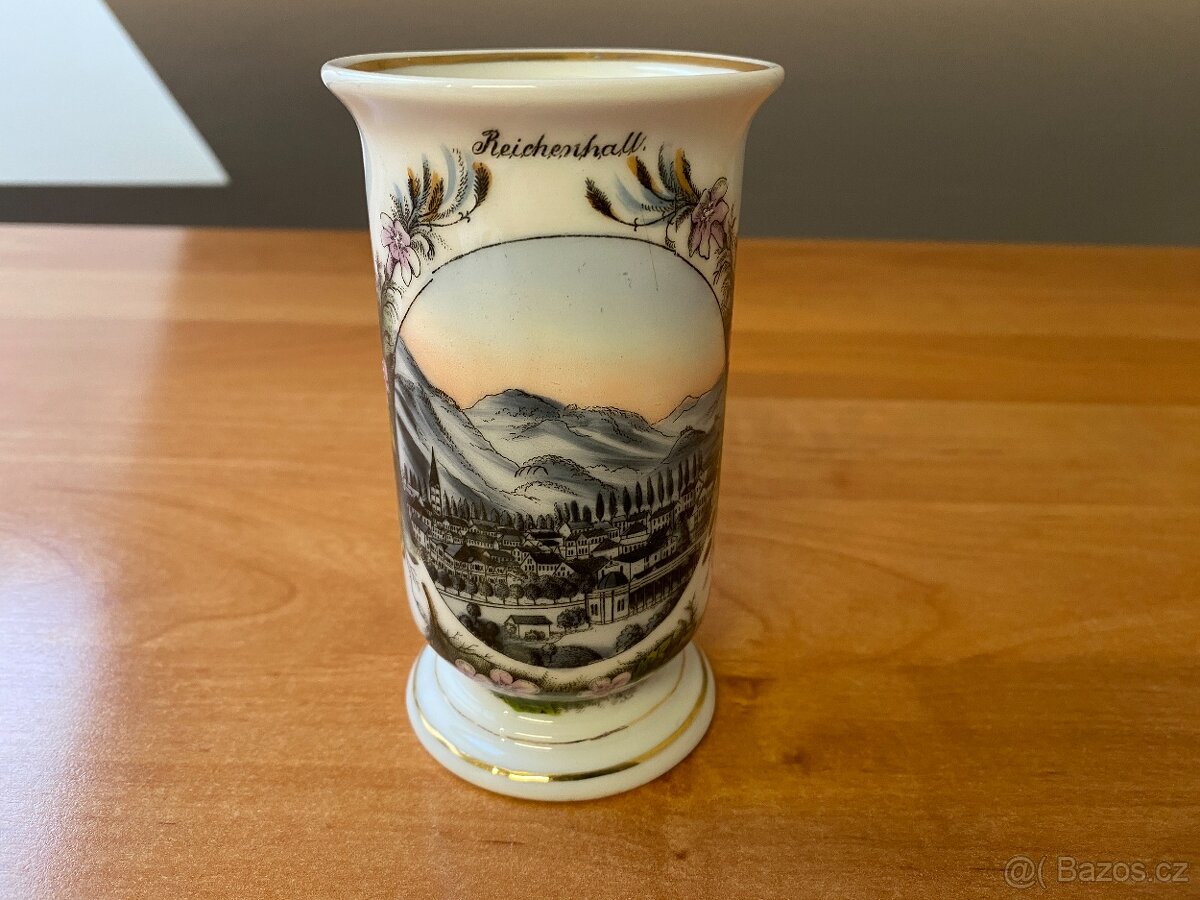 Sběratel nabízí staré lázeňské pohárky