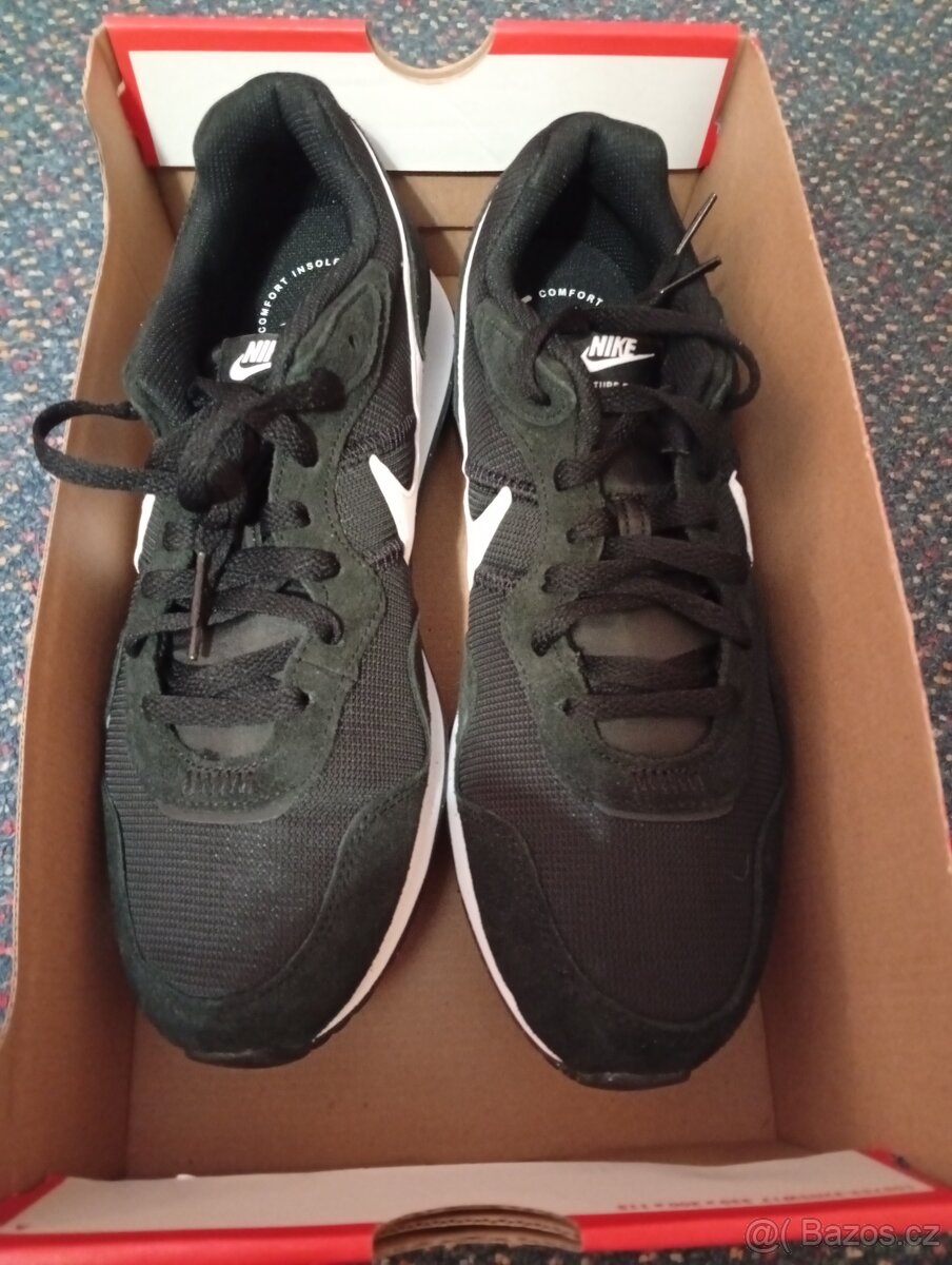 ORIGINÁLNÍ BOTY NIKE VENTURE RUNNER 44,5