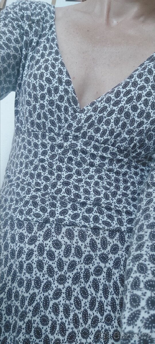 Šaty dámské z Paříže vel. M bílo hnědé