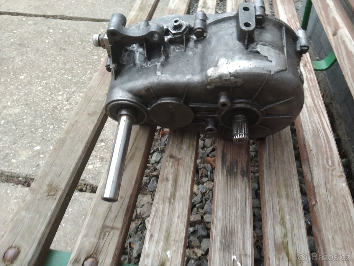 Převodovka na moped auto