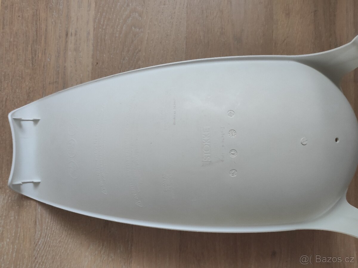 Lehátko do vaničky Stokke