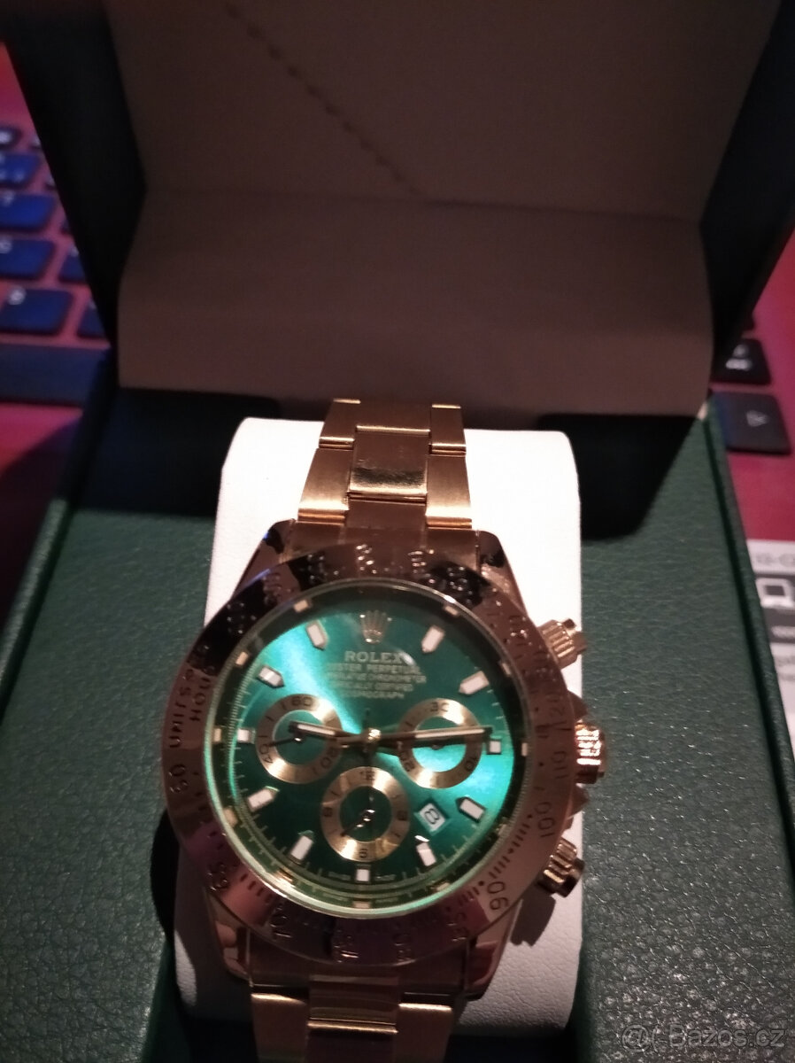 Rolex kovové hodinky,zlatý kov