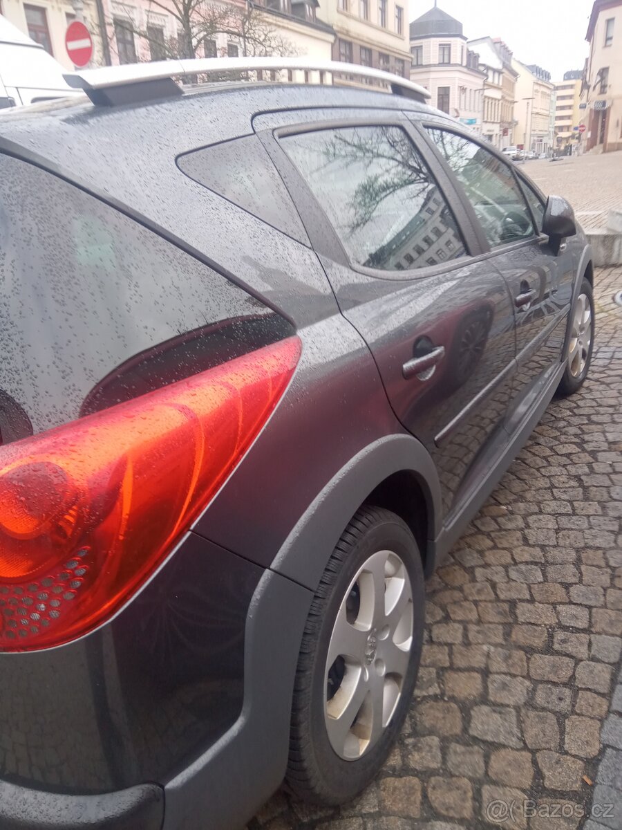 Mám na prodej Peugeot