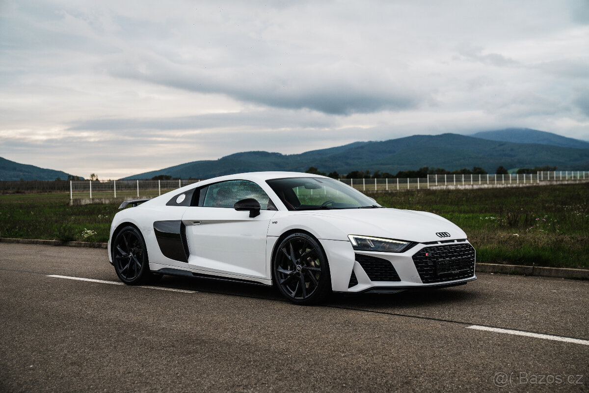 AUDI R8 5.2FSI V10 2020