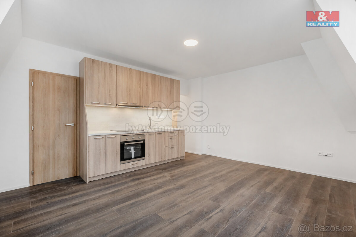 Pronájem bytu 2+kk, 33 m², Liberec, ul. Hanychovská