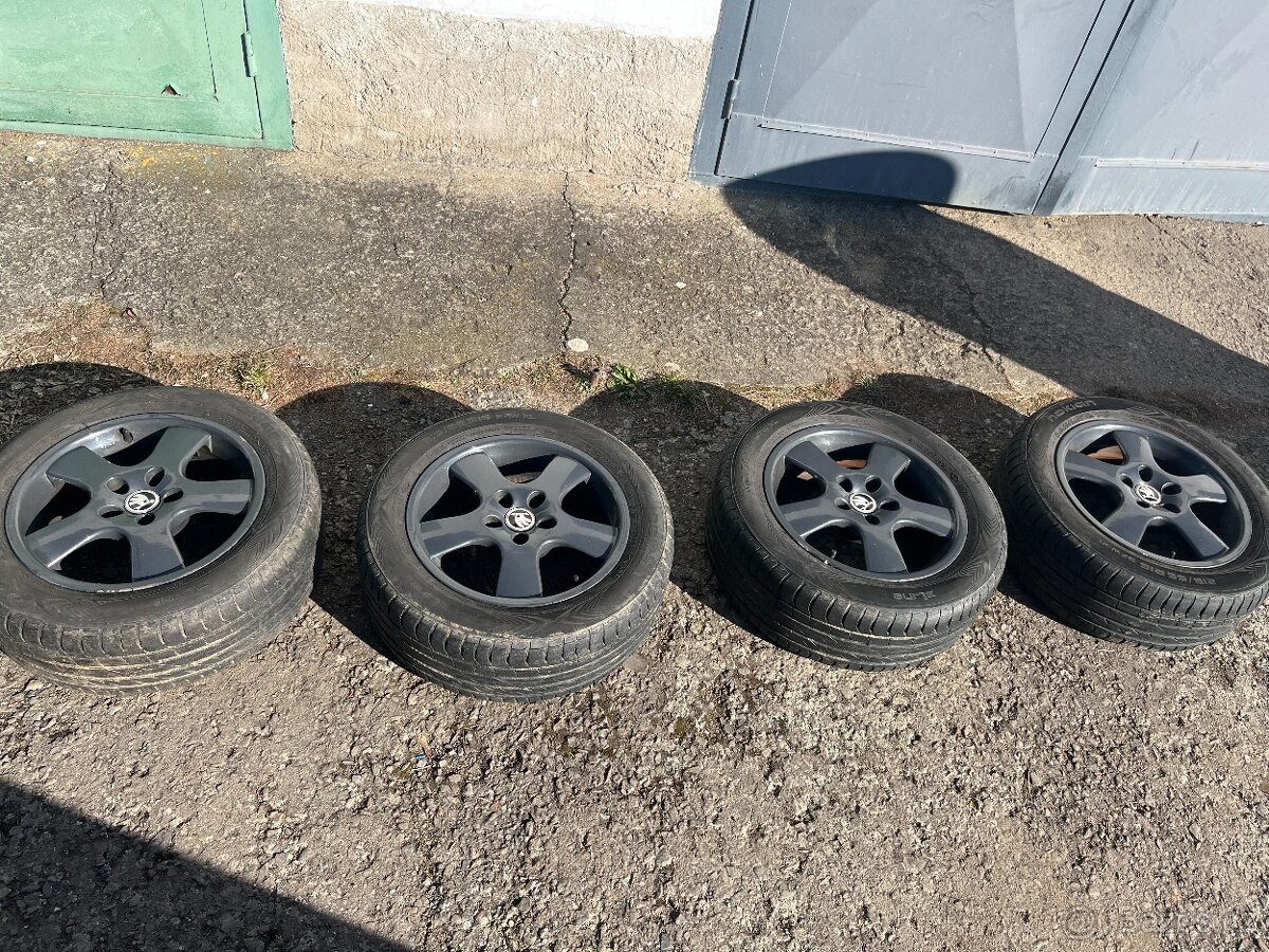 Kola R16 škoda, vw, seat, 5x112, ALU, vzorek 5mm