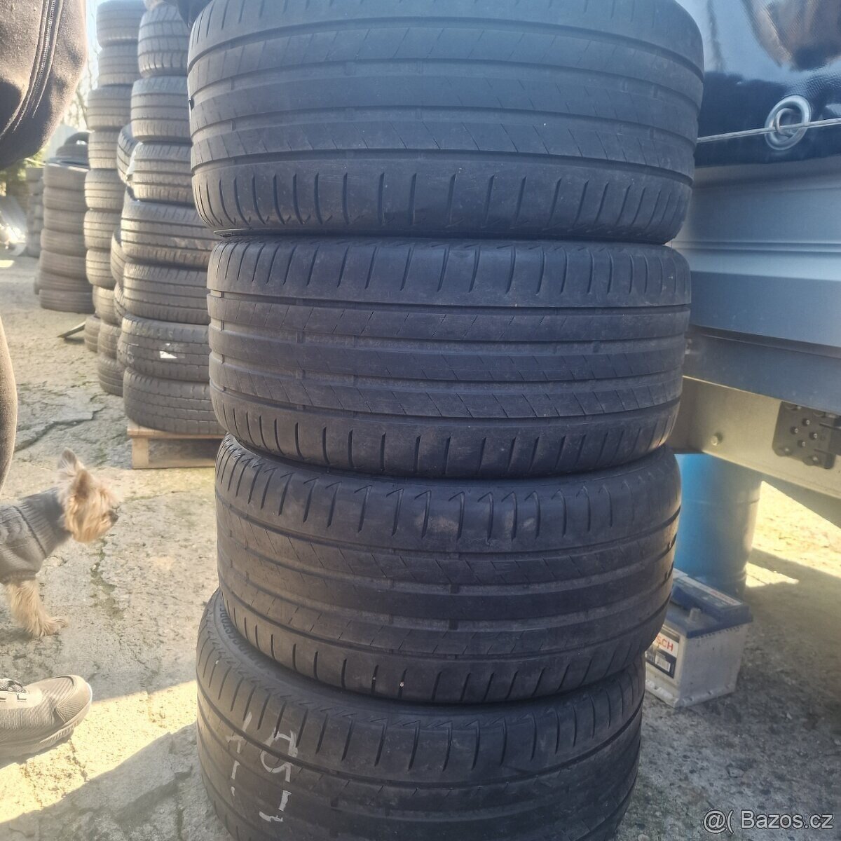 PRODÁM 4 LETNÍ PNEU BRIDGESTONE 255/35/19, CENA JE ZA 4 KUSY