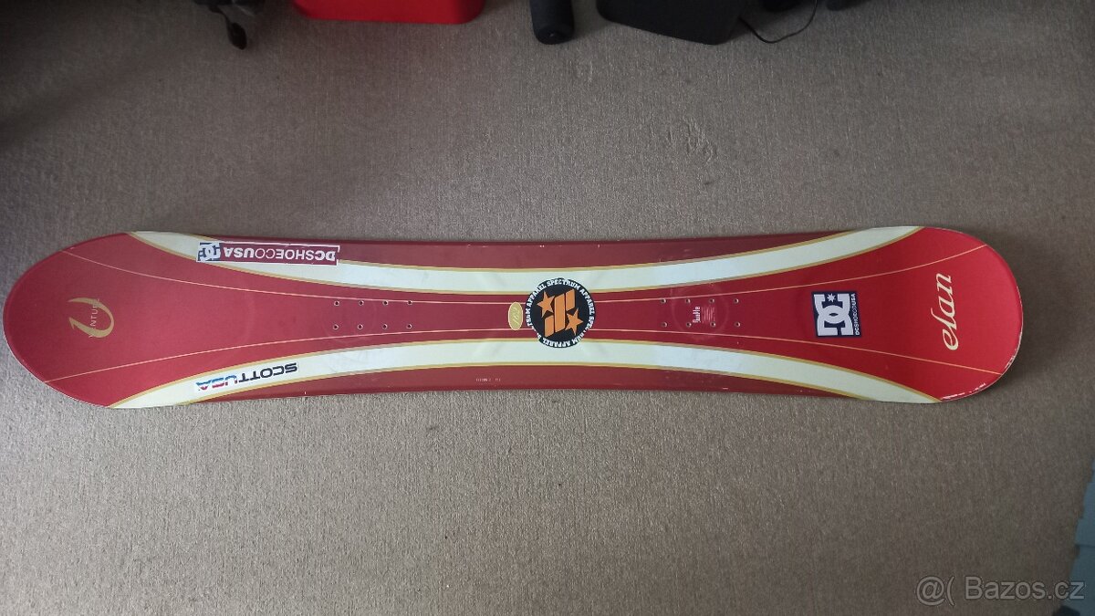 Starší snowboard