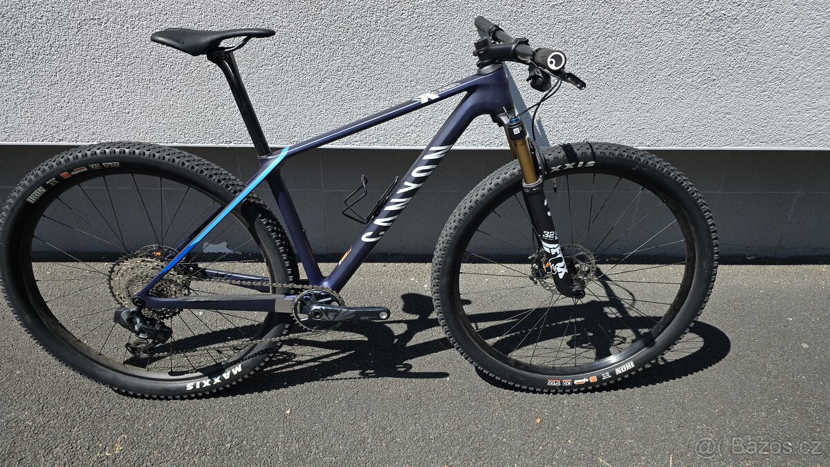 Karbonové Horské kolo Canyon Exceed CF SLX