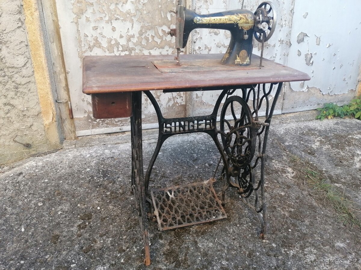 Šicí stroj