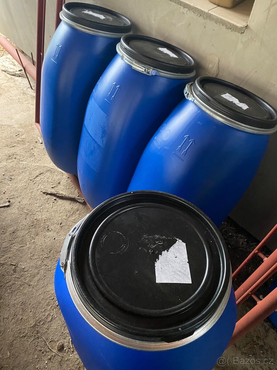 Plastové sudy / plastový sud 120L