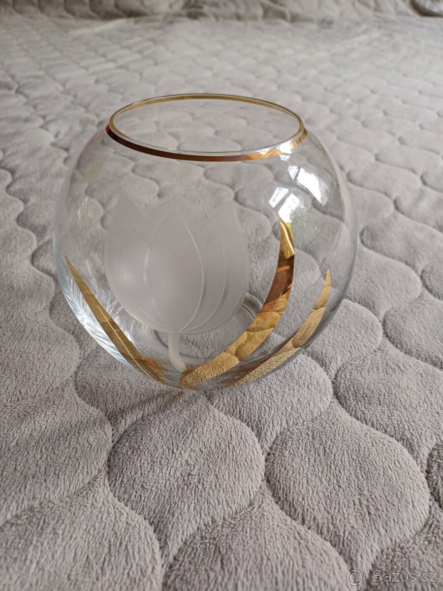 Skleněná koule, váza