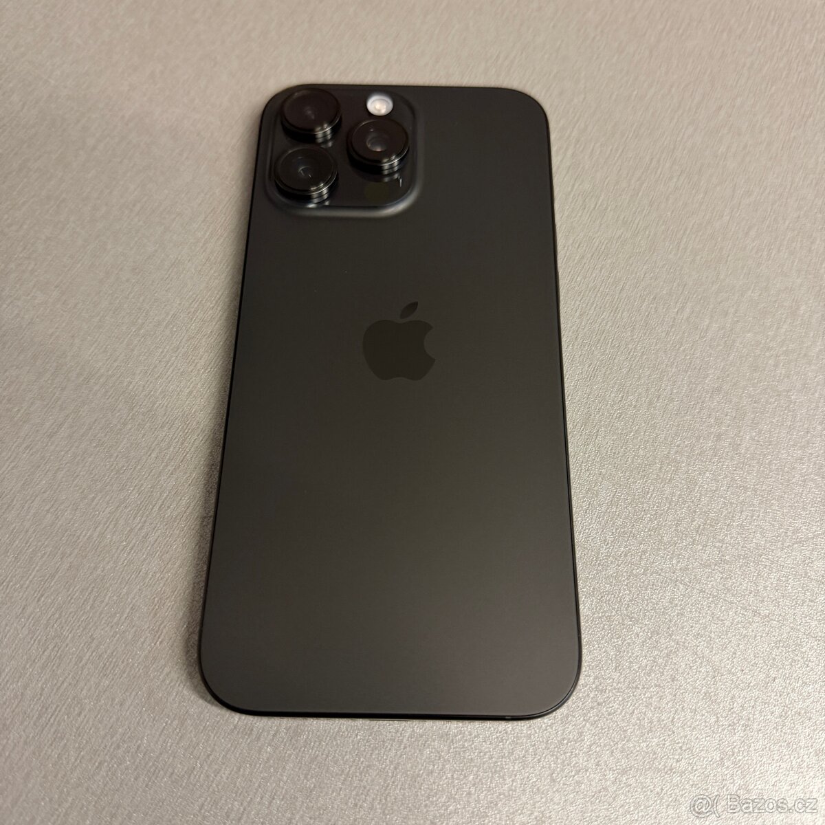 Nový iPhone 16 Pro Max 256GB černý, pouze 1x nabitý