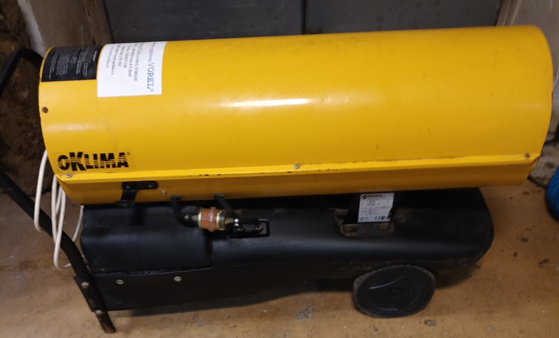 Naftové teplovzdušné topidlo Oklima